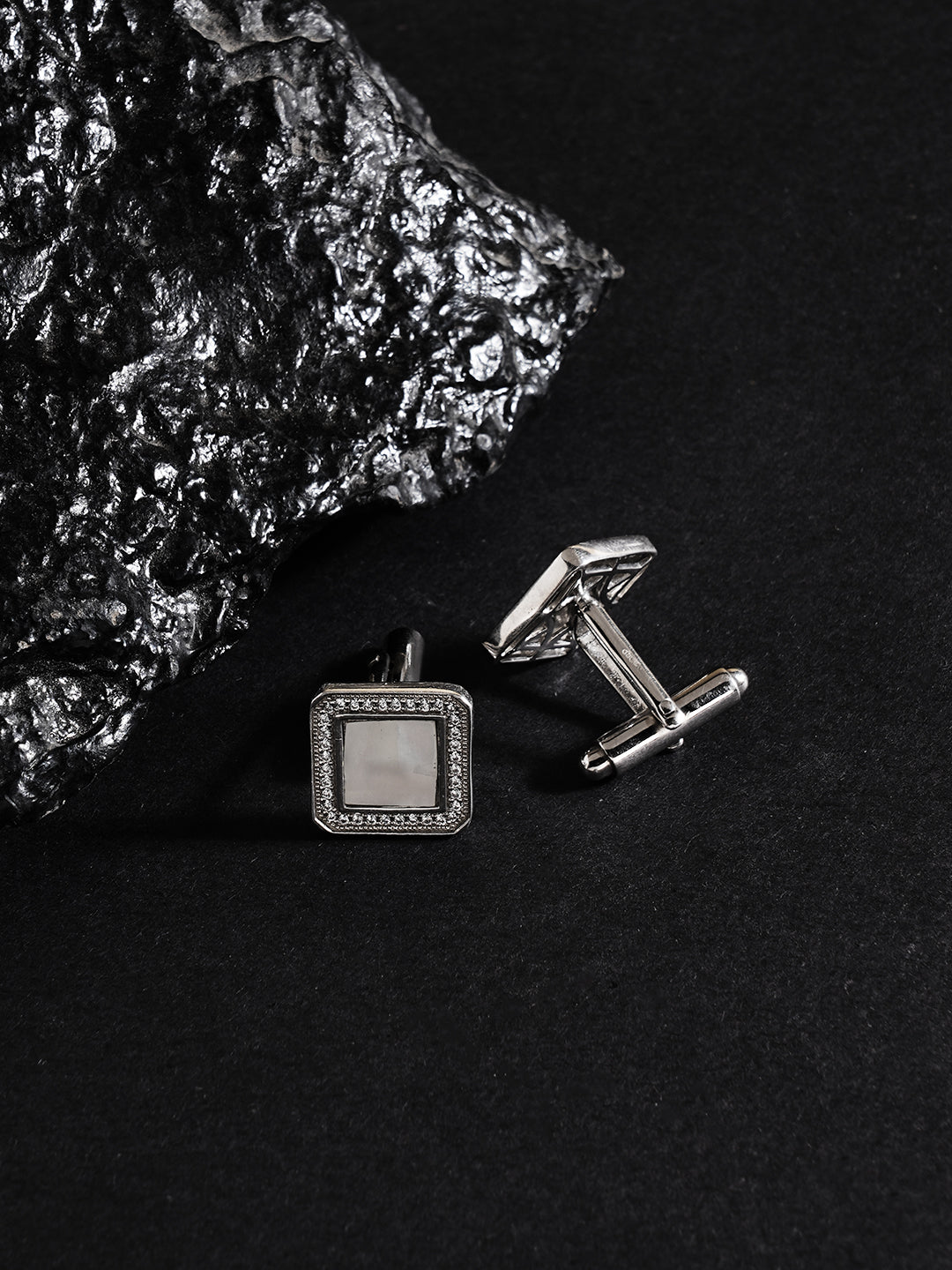 The Mother of Pearl With Diamond Cufflinks