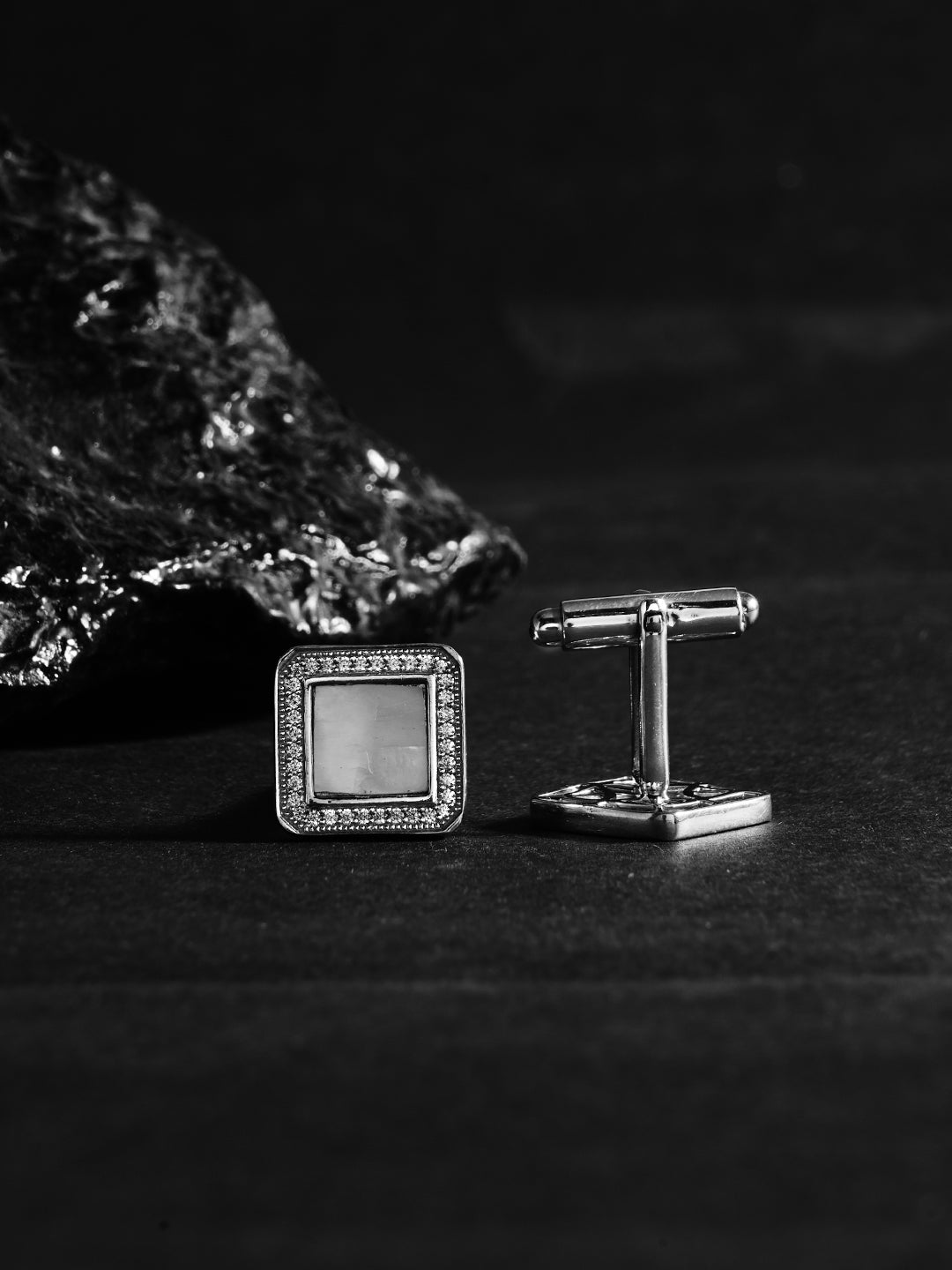 The Mother of Pearl With Diamond Cufflinks