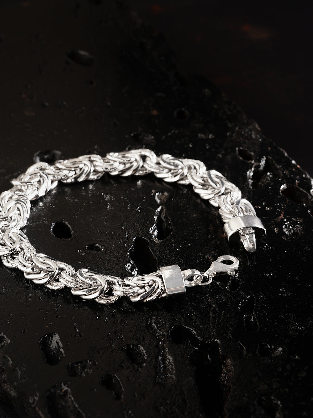 Hollow Met Bracelet