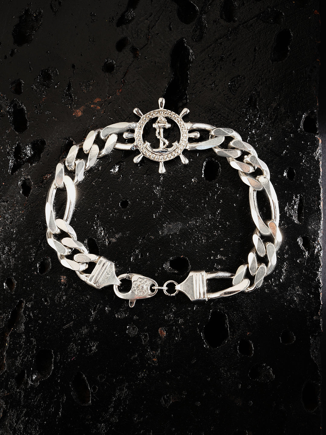 The Anchor Bracelet