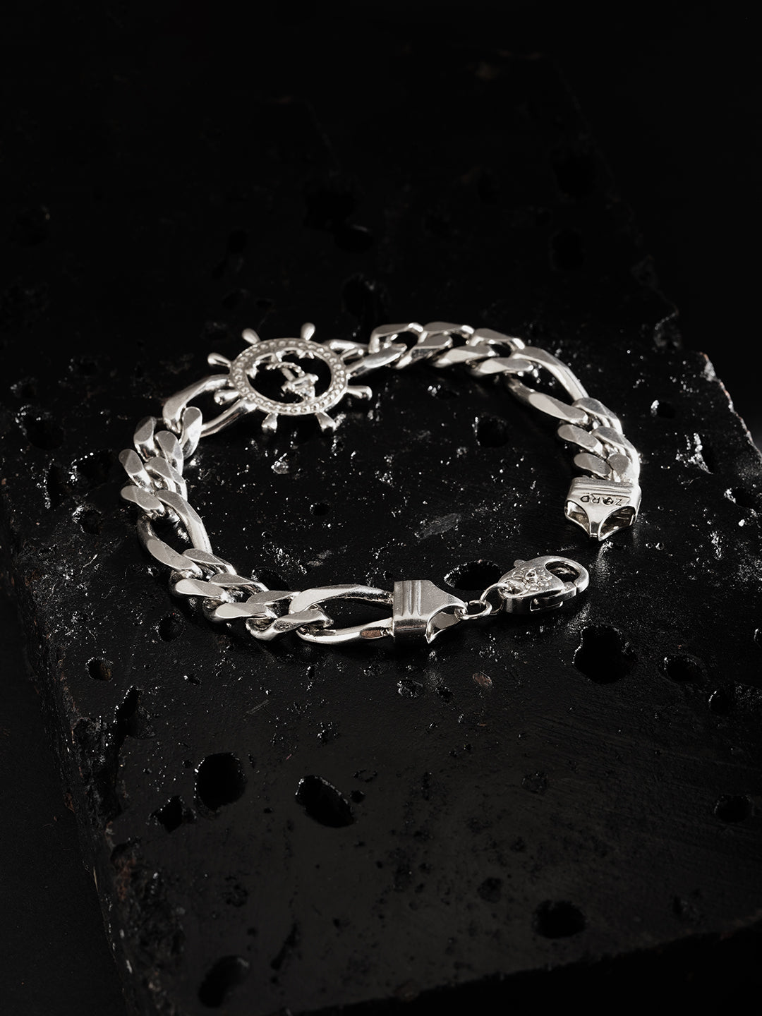 The Anchor Bracelet