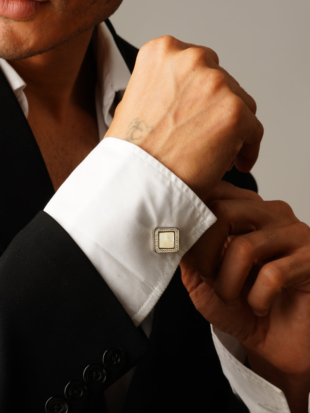 The Mother of Pearl With Diamond Cufflinks