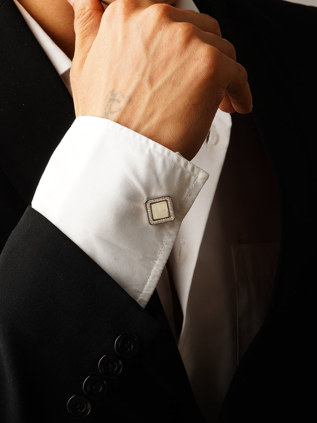 The Mother of Pearl With Diamond Cufflinks